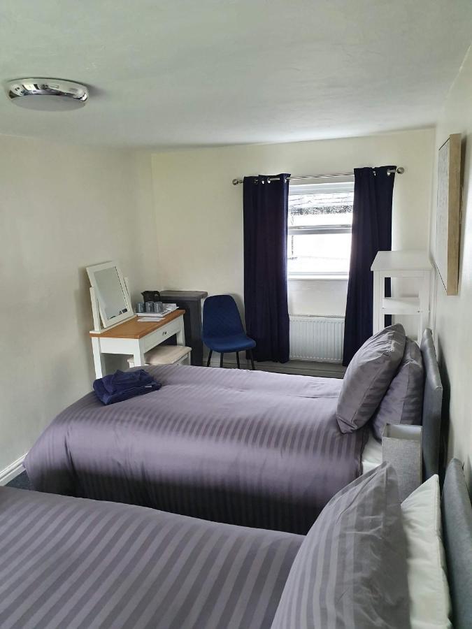 Red Lion Rooms - Self Check In Dalton in Furness Ngoại thất bức ảnh